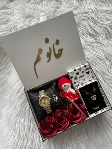 (ارسال رایگان) پک هدیه زنانه و دخترانه ساعت نگینی،گردنبند قلبی شیک ولنتاین ۲