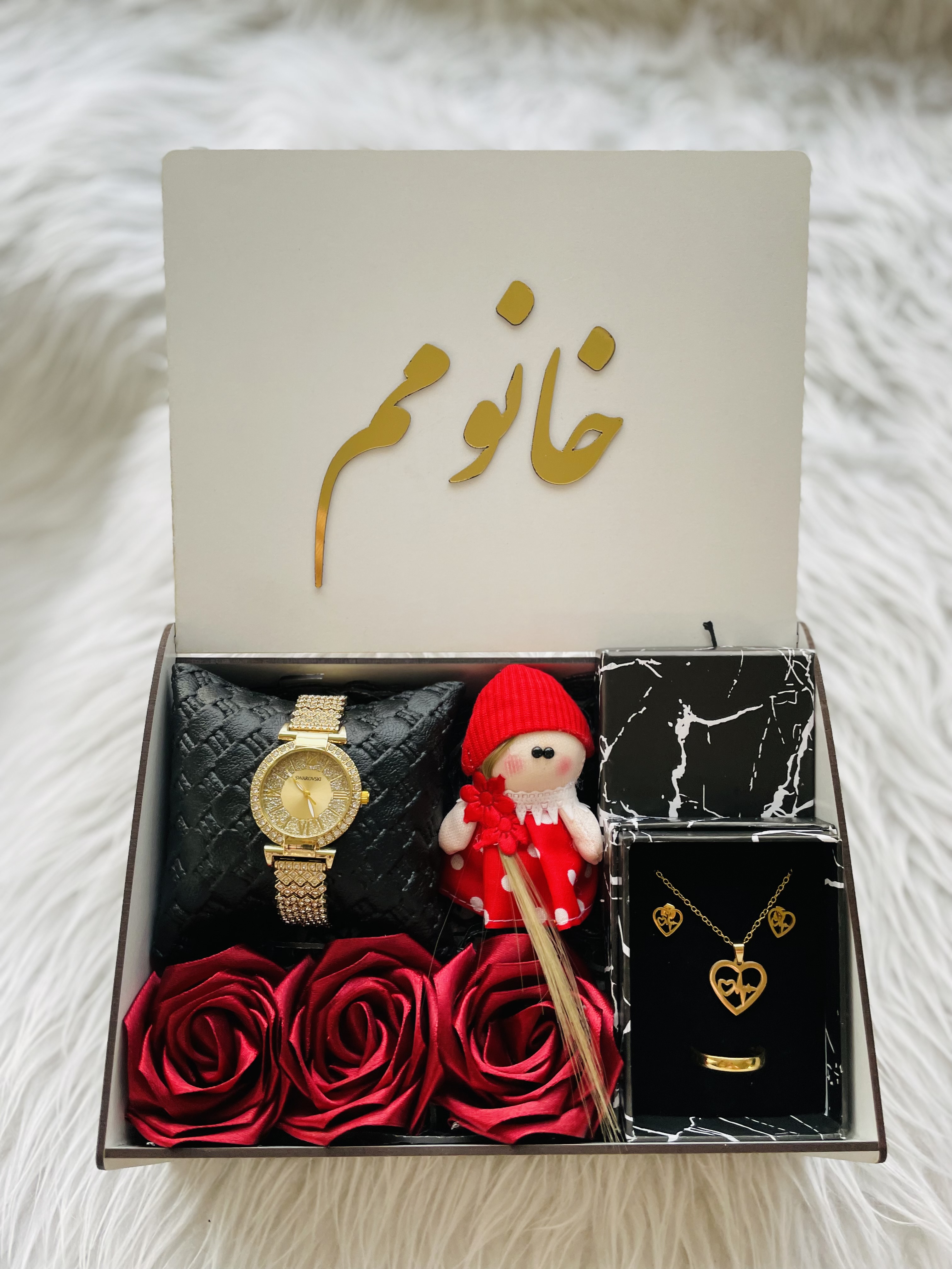 باکس هدیه چوبی ویژه ولنتاین زنانه و دخترانه کادو شیک ساعت و نیم ست اسپرت و مجلسی 4