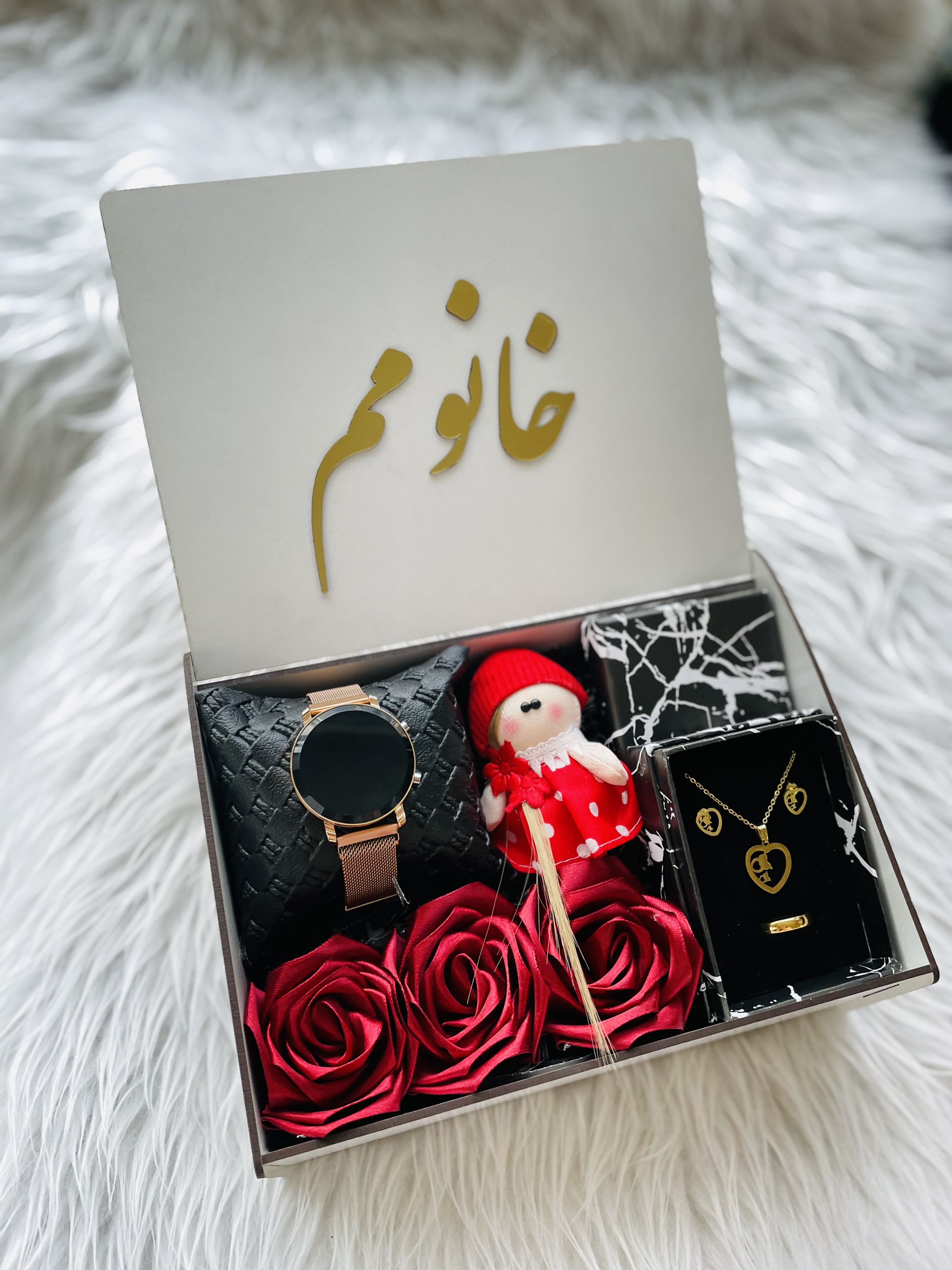 (ارسال رایگان)باکس هدیه چوبی ویژه ولنتاین زنانه و دخترانه کادو شیک  ۹