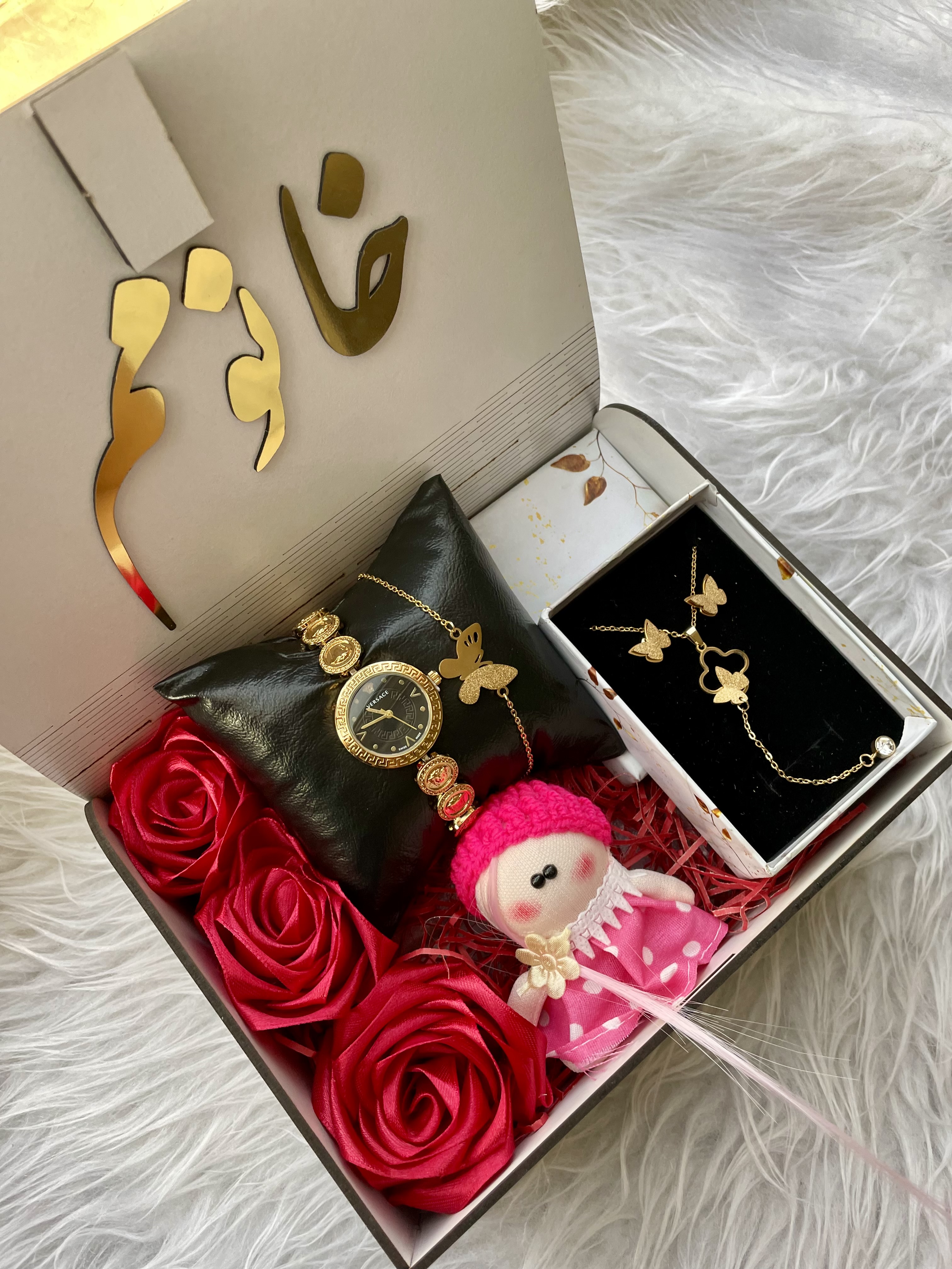 باکس هدیه زنانه و دخترانه باکس چوبی ساعت ورساچه و نیم ست پروانه ای شیک