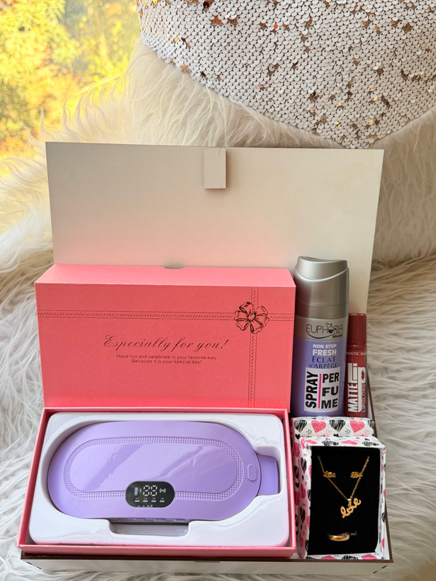 پک هدیه مراقبتی زنانه و دخترانه Lady Comfor purple /ماساژور و گرمکننده به همراه اسپری و نیم ست و رژلب