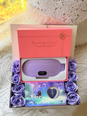 پک هدیه مراقبتی زنانه و دخترانه Lady Comfor purple /ماساژور و گرمکننده به همراه مروارید عشق و باکس گل